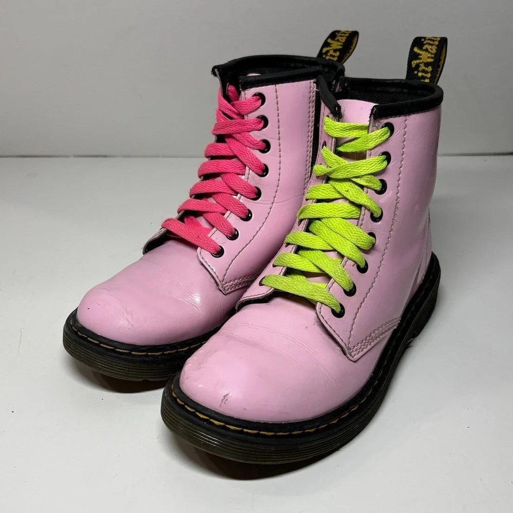 Dr. Martens Delaney Air Wair Kids Pink Patent Leather Combat Boots Zipper FLAW 2